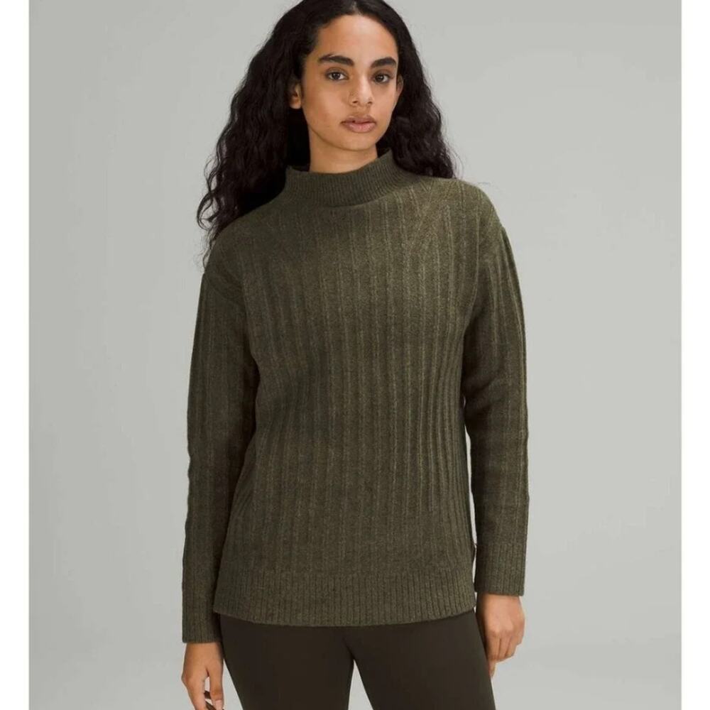 Lululemon Twin Rib Mock Neck Wool Blend Sweater Size 6 Olive Green Twee Granola